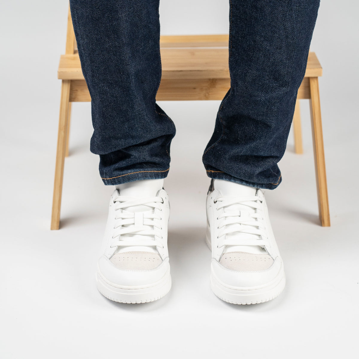 Sneakers Basket