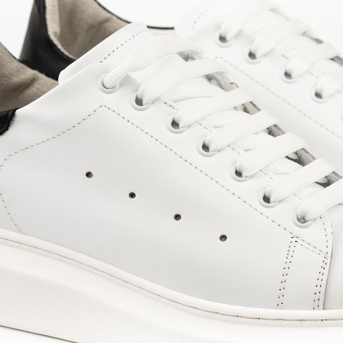 Sneakers mod. MQ