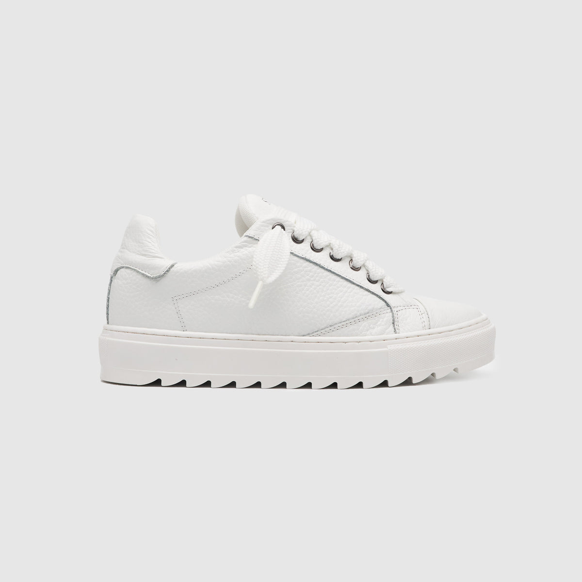 StrikeOne - White Leather