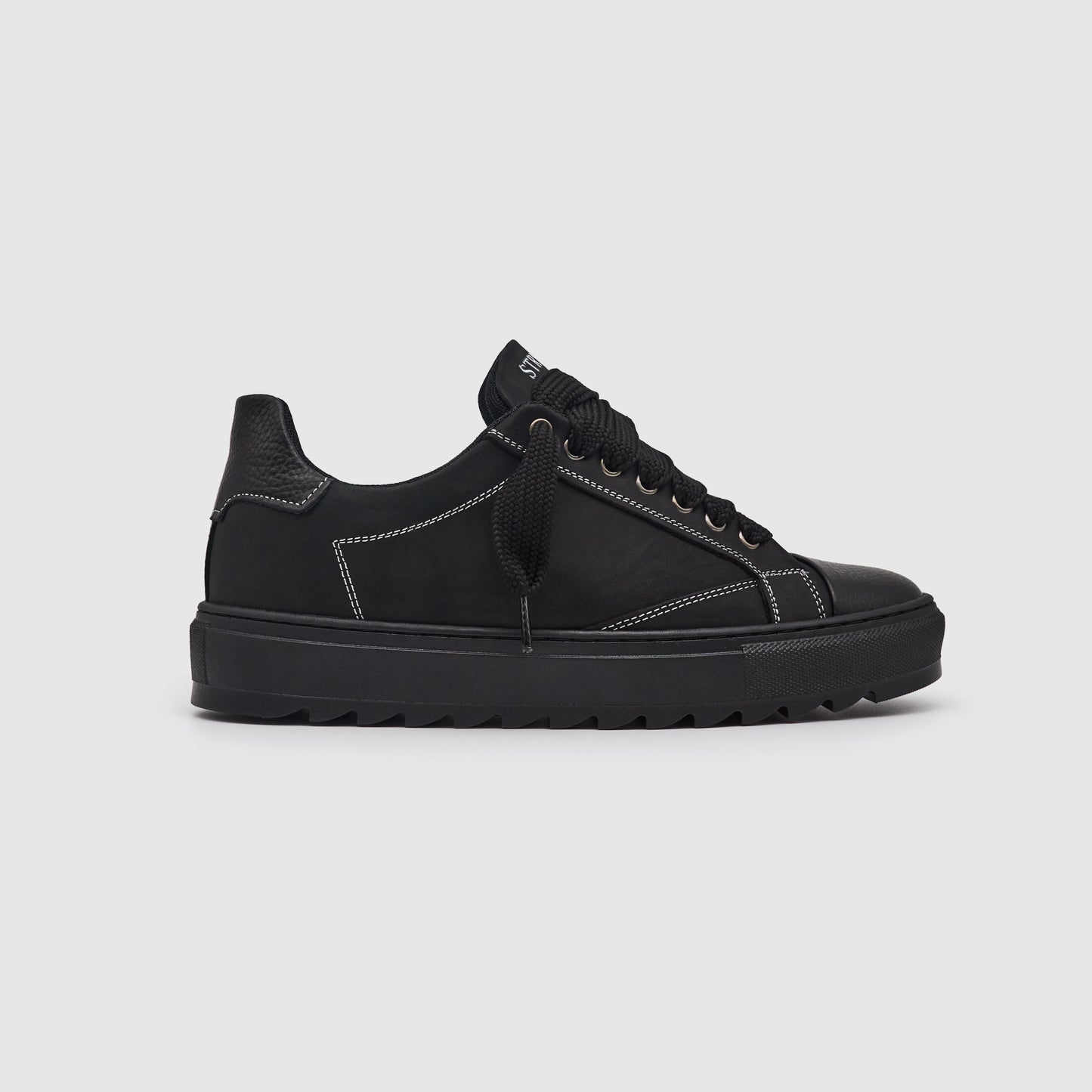 StrikeOne - Deep Black