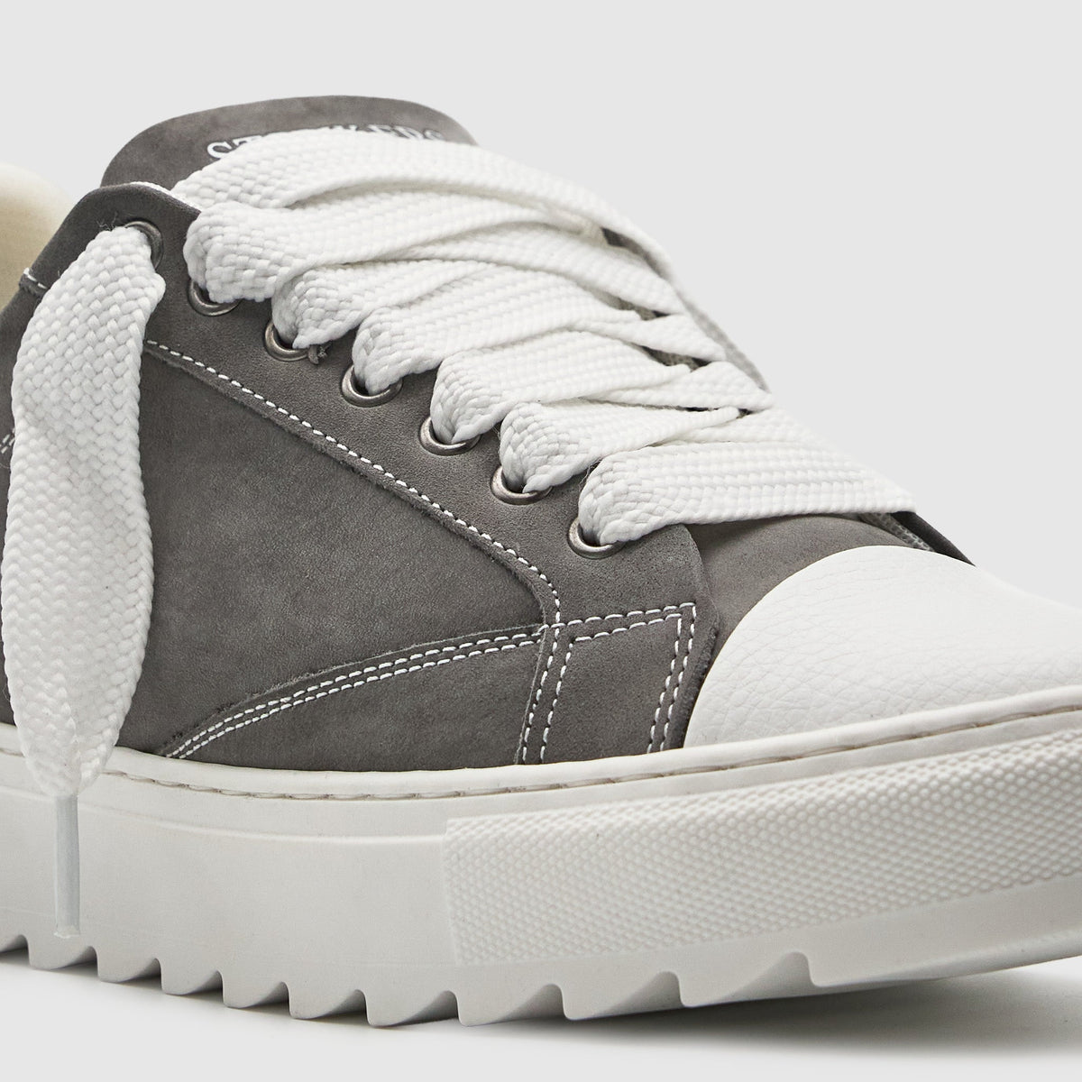 StrikeOne - Steel Grey